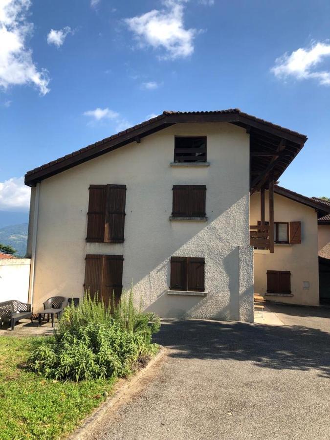 Studio cosy au pied du massif de Belledonne Appartamento Corenc Esterno foto